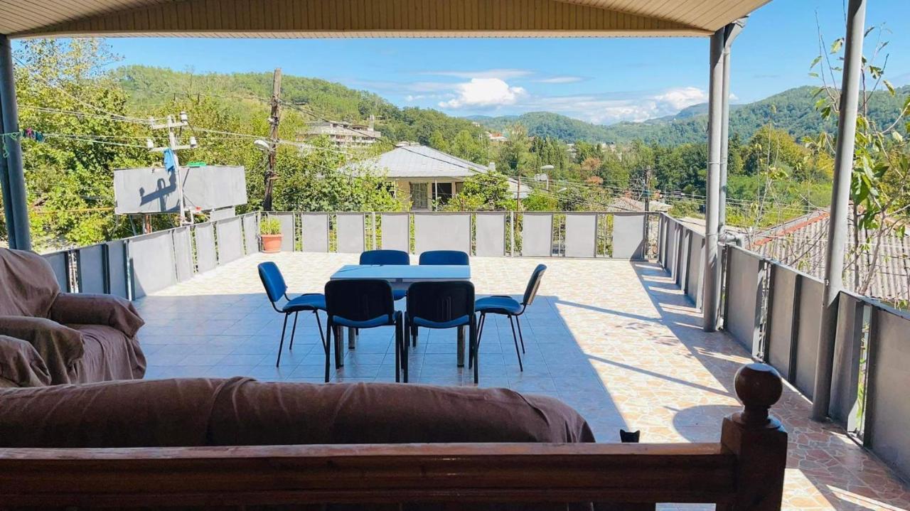 Belas House With Terrace Koetaisi Kamer foto